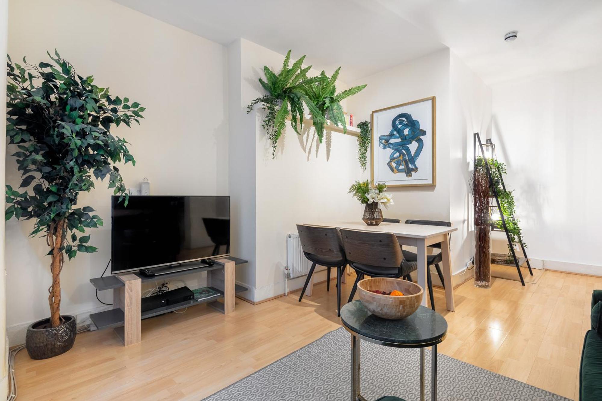Elegant Kensington Apartment With Patio ロンドン エクステリア 写真