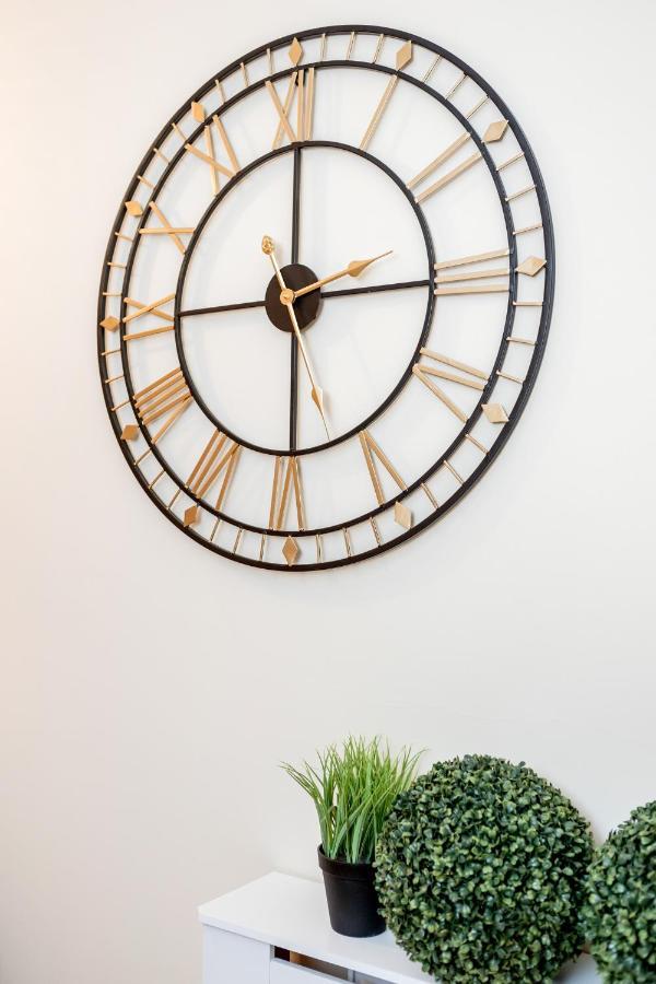 Elegant Kensington Apartment With Patio ロンドン エクステリア 写真